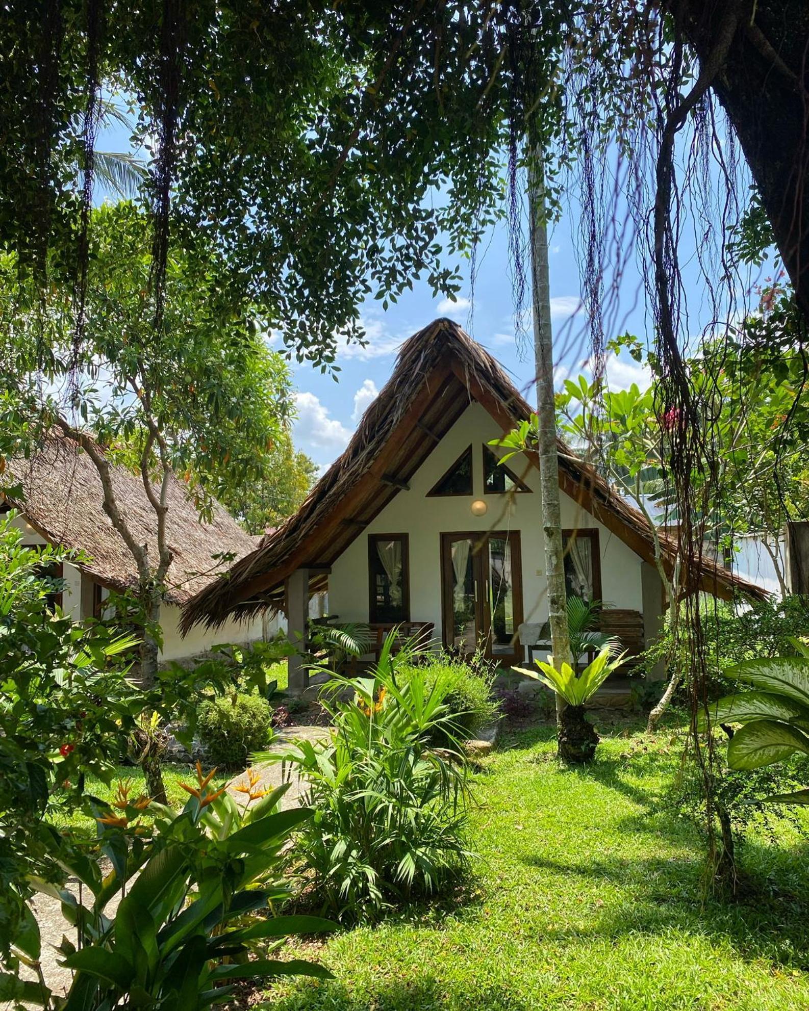 Villa Paradise Bukit Lawang Exterior photo