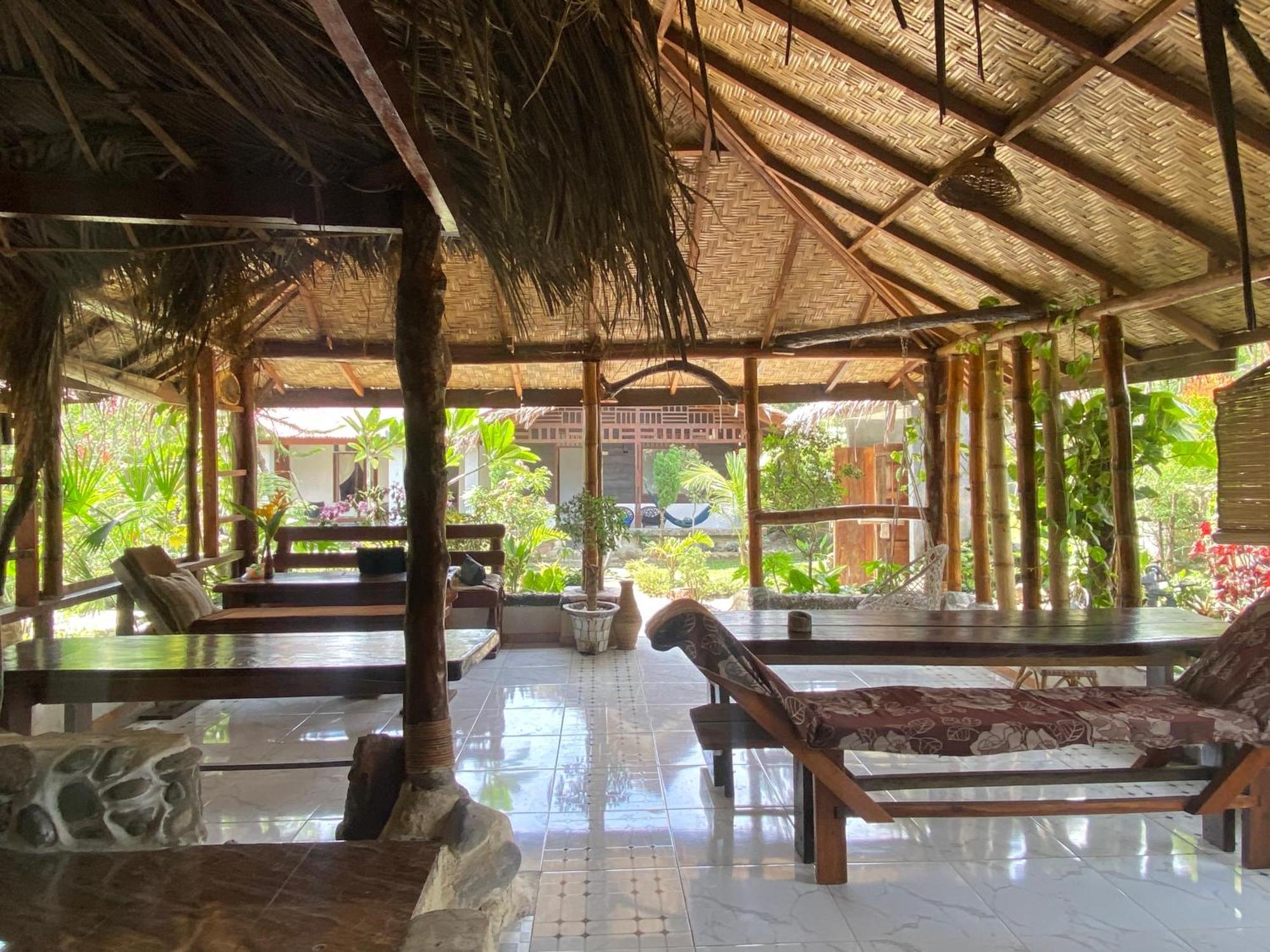 Villa Paradise Bukit Lawang Exterior photo