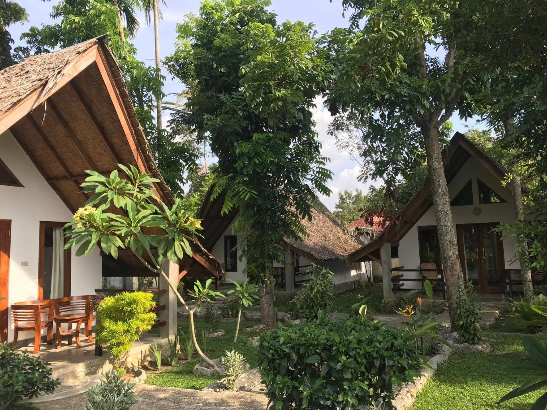 Villa Paradise Bukit Lawang Exterior photo