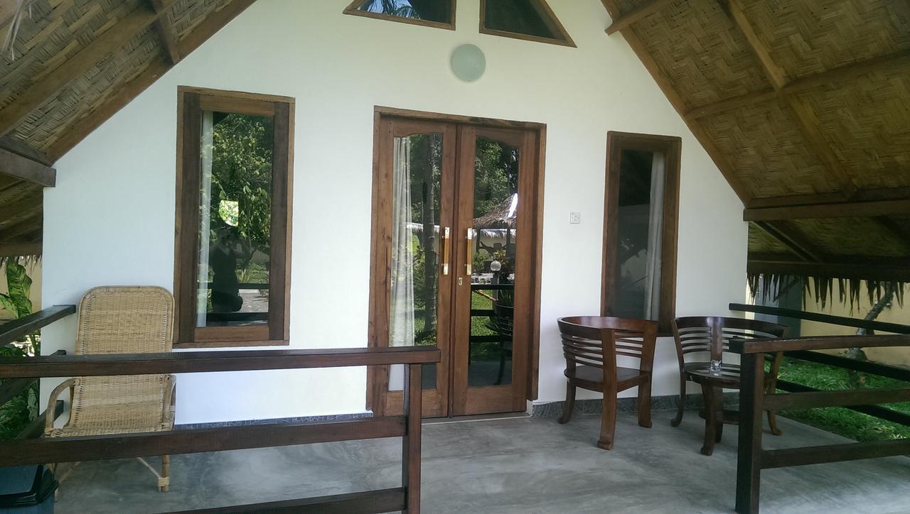 Villa Paradise Bukit Lawang Exterior photo