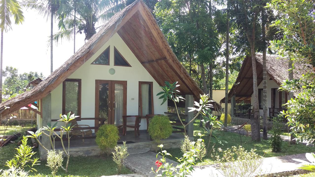 Villa Paradise Bukit Lawang Exterior photo