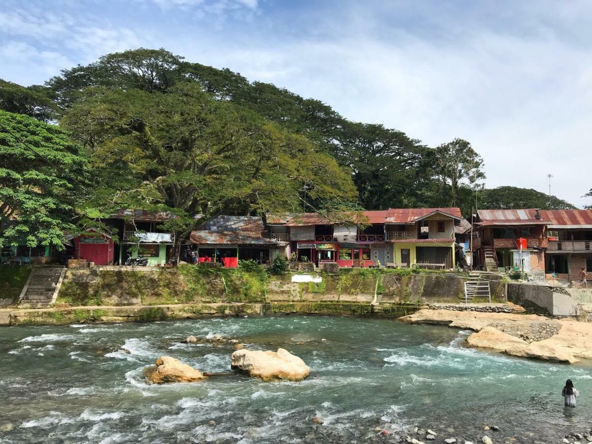 Villa Paradise Bukit Lawang Exterior photo